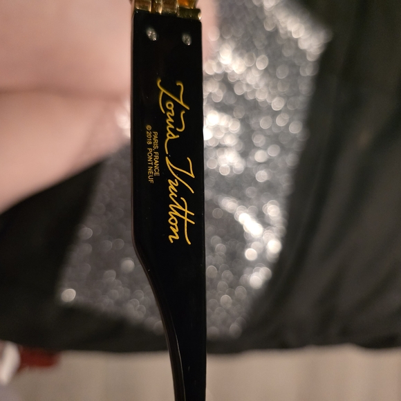 USED...Louis Vuitton Glossy Black Oversized Glasses With Gold Accents - Picture 3 of 9